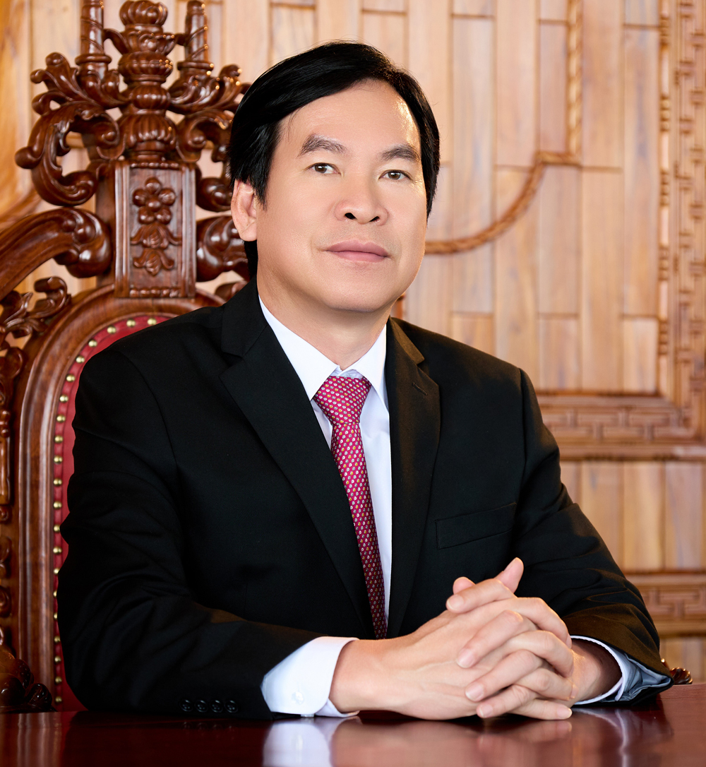 Chủ tịch Tập Đoàn Lê Phong