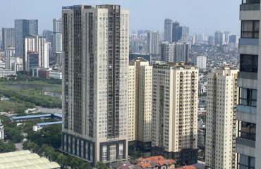 giá nhà khó giảm