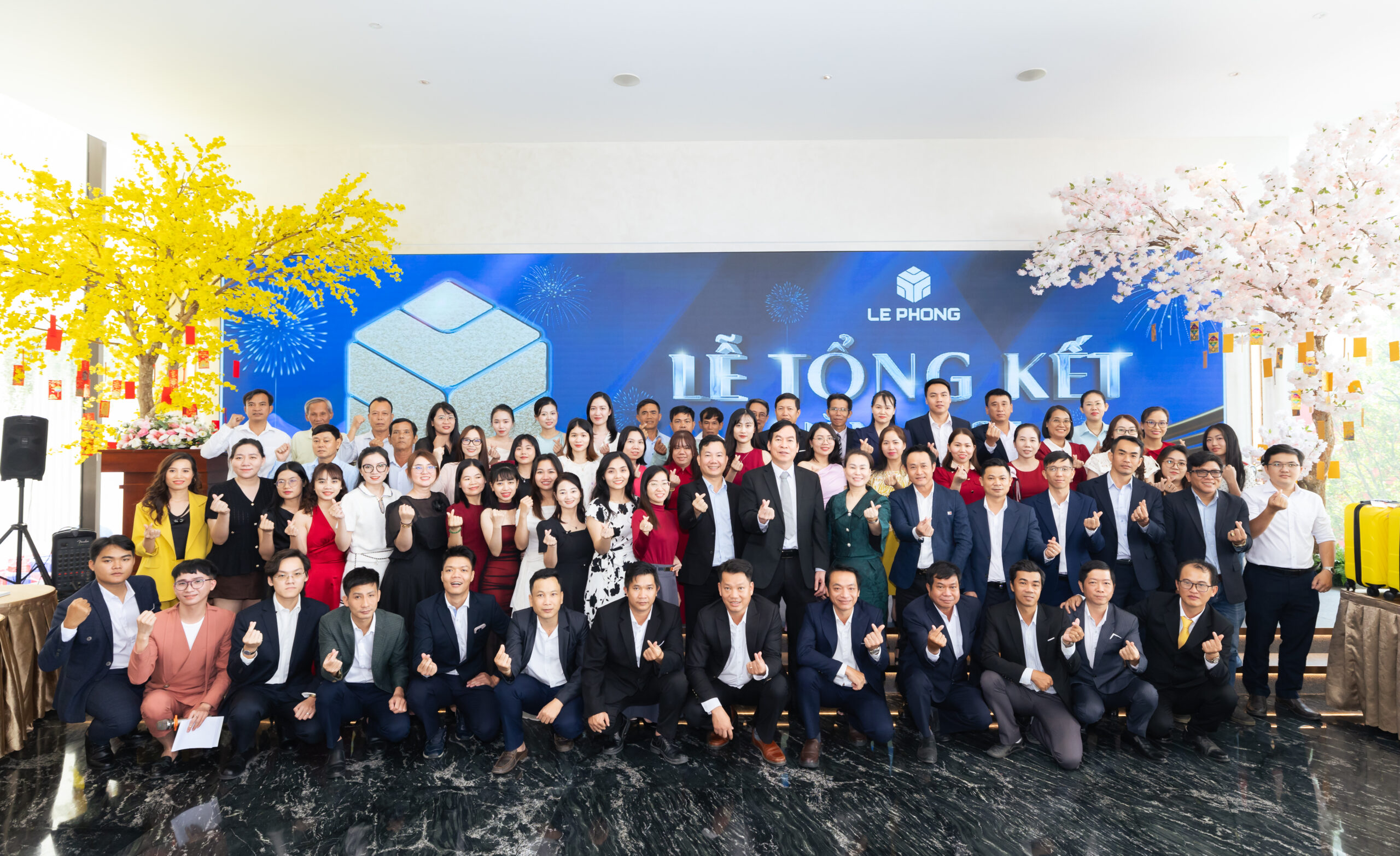 LÊ PHONG GROUP TỔNG KẾT NĂM 2025: BẢN LĨNH KHẲNG ĐỊNH VỊ THẾ, SẴN SÀNG BỨT PHÁ 2026