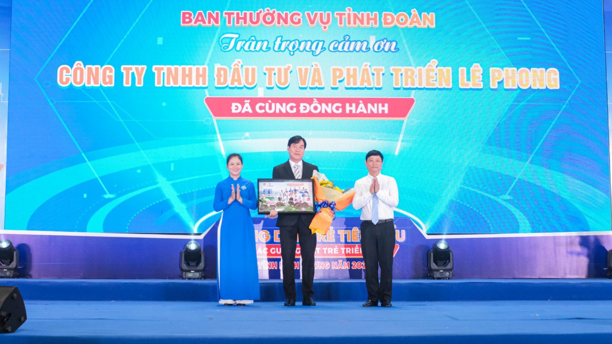 TẬP ĐOÀN LÊ PHONG VÀ TỈNH ĐOÀN BÌNH DƯƠNG TỔ CHỨC LỄ TUYÊN DƯƠNG CÔNG DÂN TRẺ TIÊU BIỂU VÀ CÁC GƯƠNG MẶT TRẺ TRIỂN VỌNG TỈNH BÌNH DƯƠNG NĂM 2024